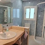 Oasis Cerca De Barcelona Apartment *