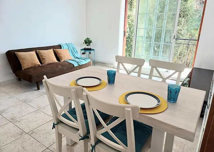 Oasis Cerca De Barcelona